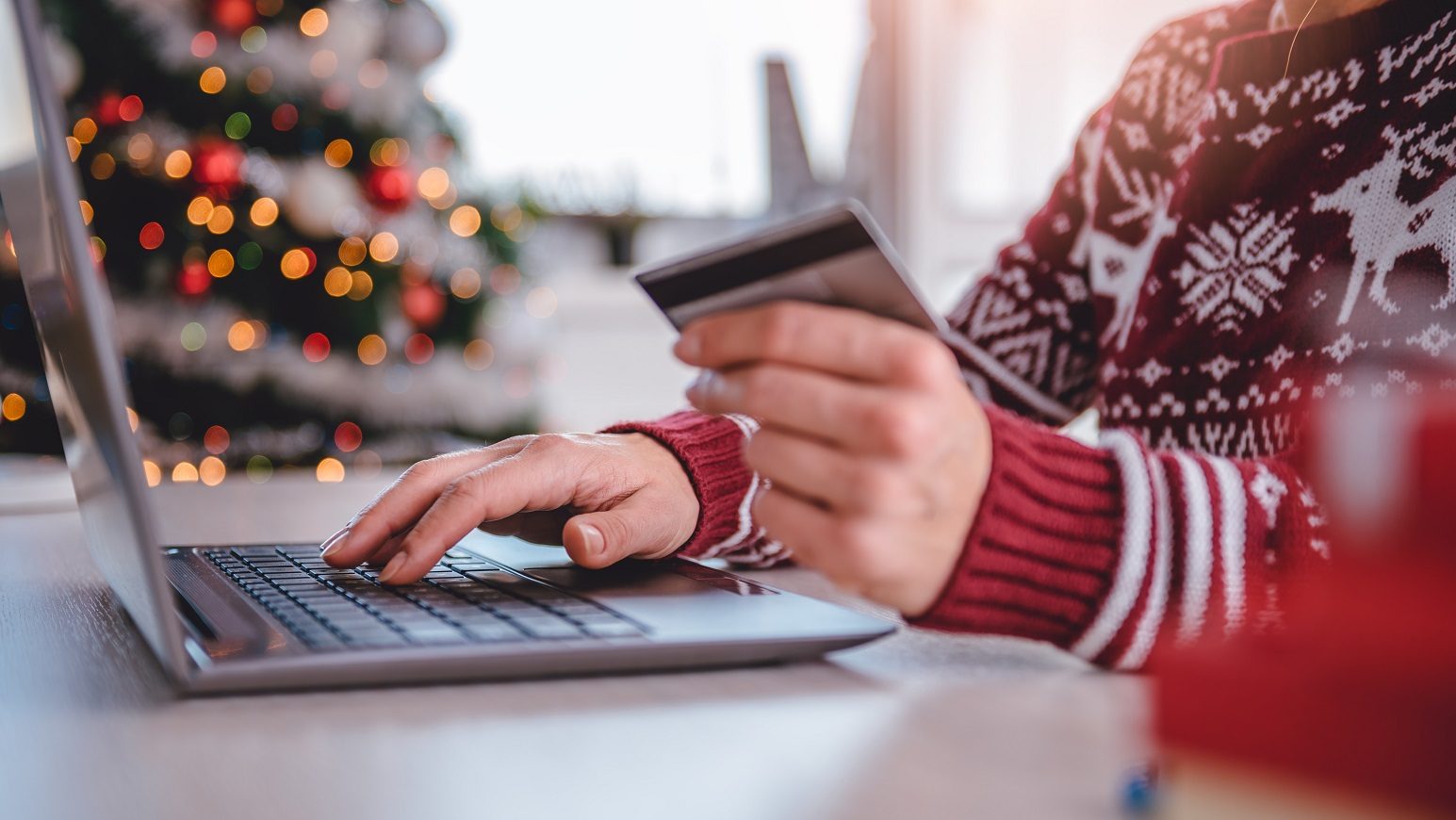 Cyber Shopping: Navigating the Digital Retail Revolution